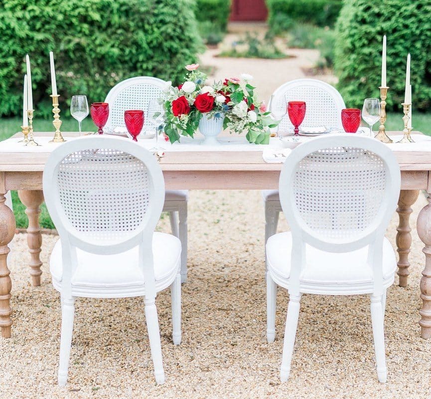 Set the Table With an Asymmetrical Arrangement