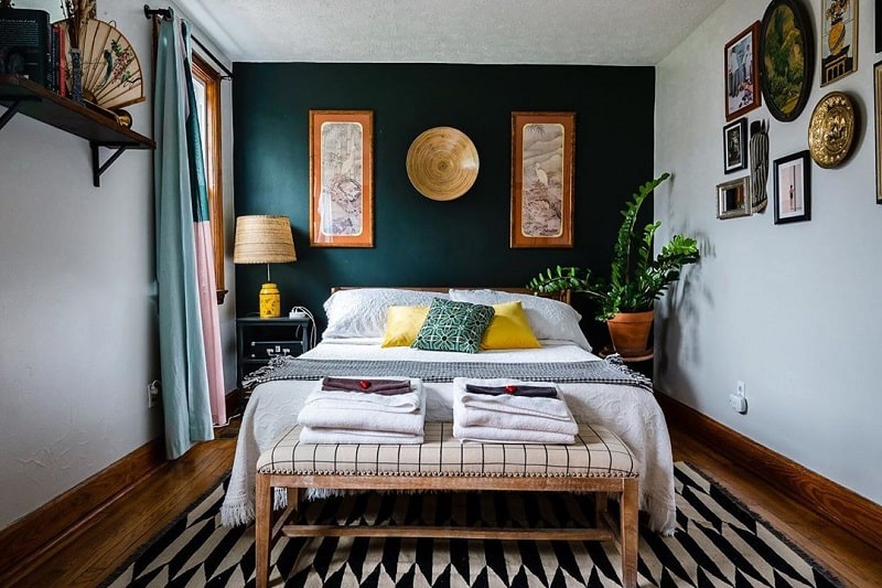 Refreshing Green Bedroom