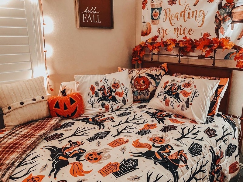 Halloween Theme Bedroom