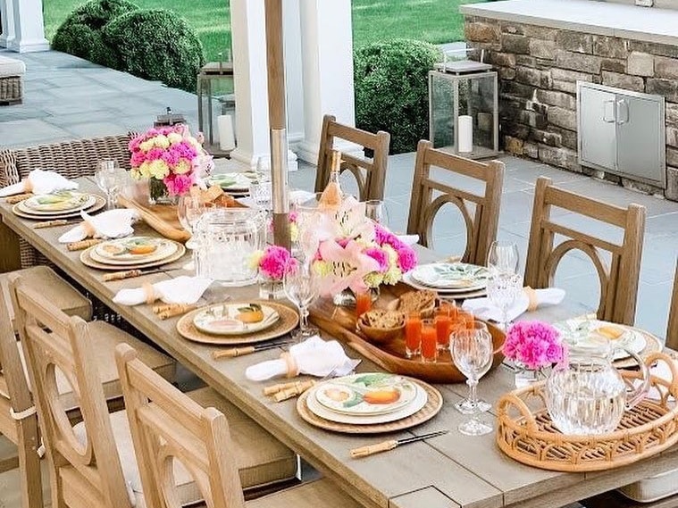Decorate The Outdoor Tables