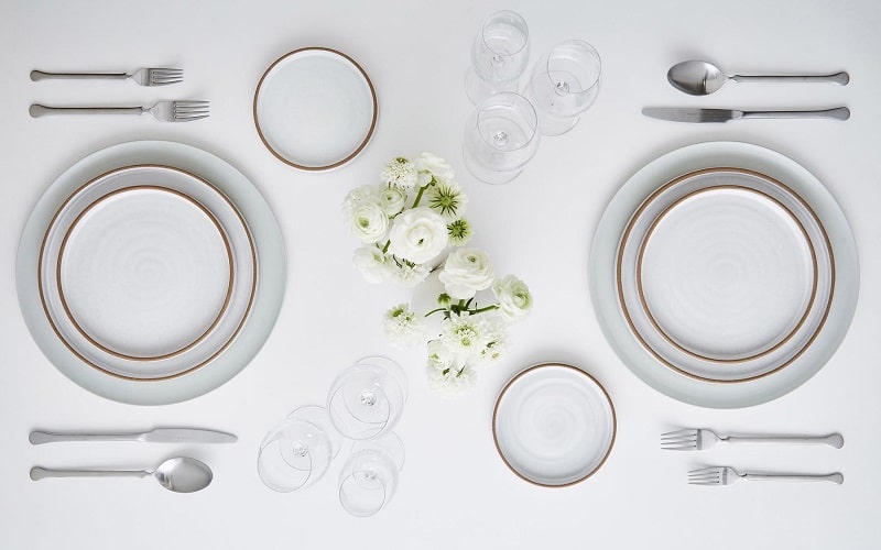 Minimalist Dinnerware